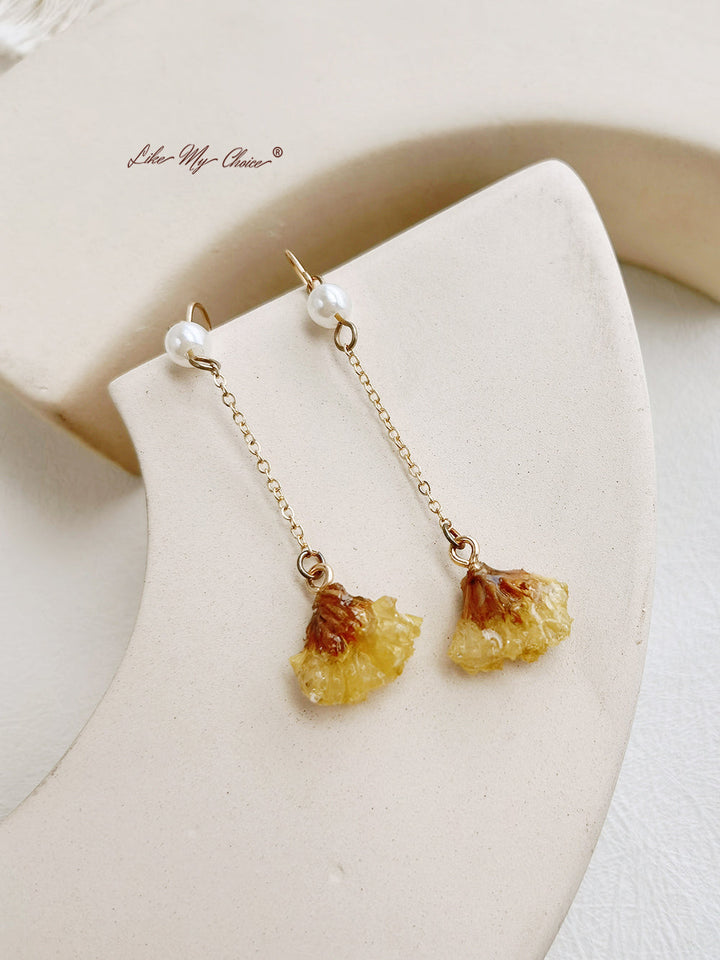 Forget-Me-Not Resin Dried Flowers Epoxy Pearl Earrings