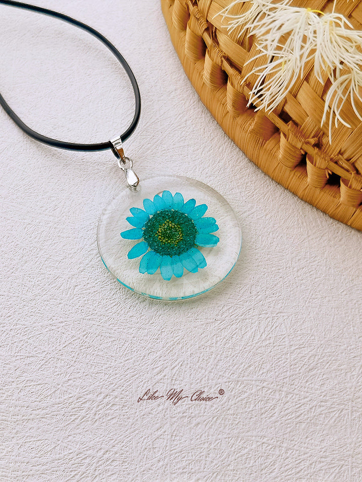 Hippie Flower Pendant Necklace