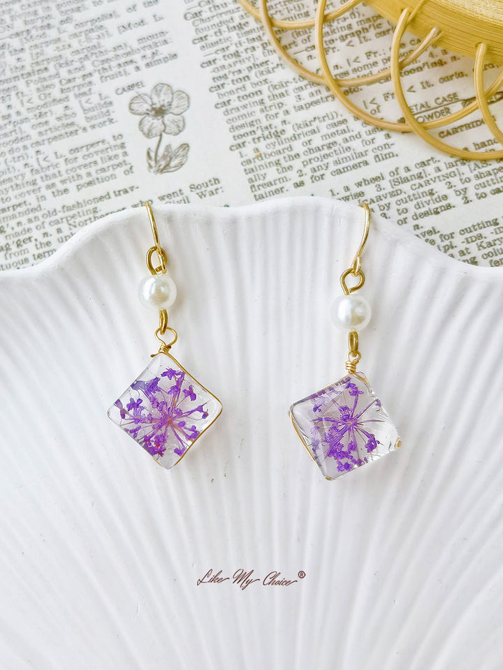 Handmade Resin Queen Anne Dried Flower Earrings